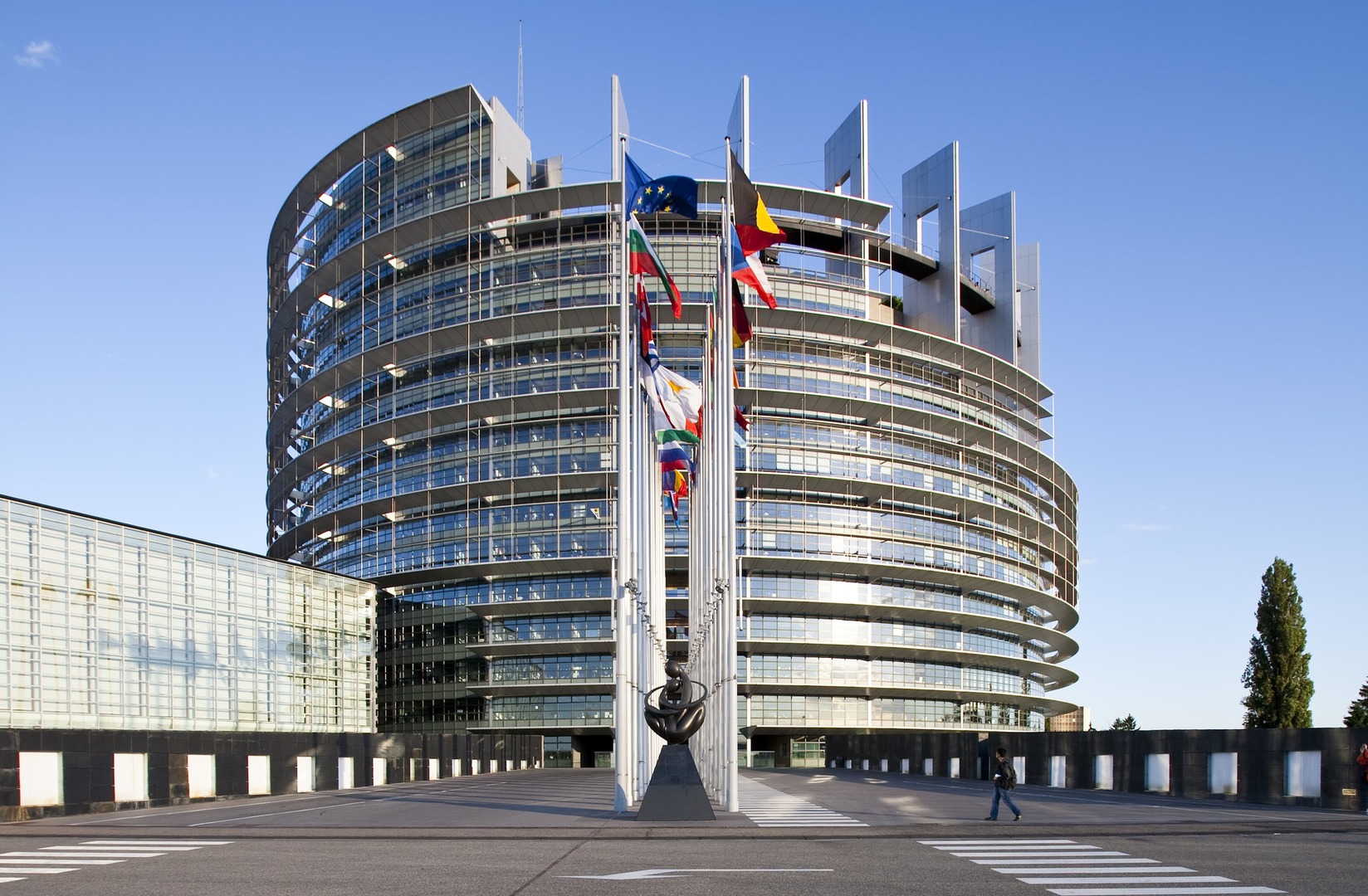 Evropski parlament traži sankcije EU protiv Srbije - slika 1
